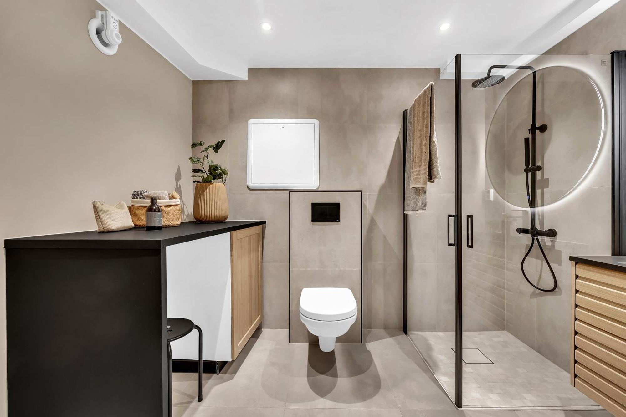 Modern - Charming Location - Old Town Appartamento